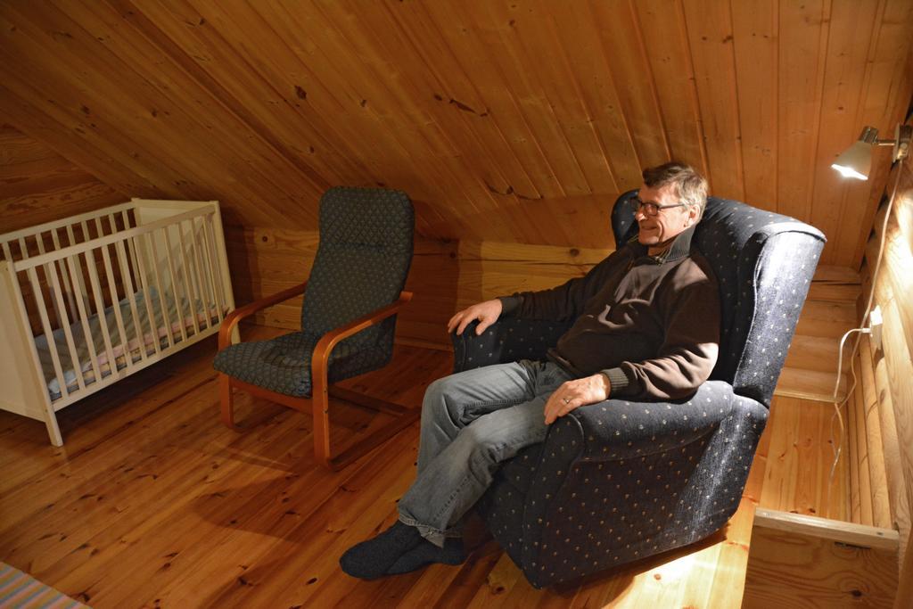 Lomapesä Cottages Pertunmaa Chambre photo