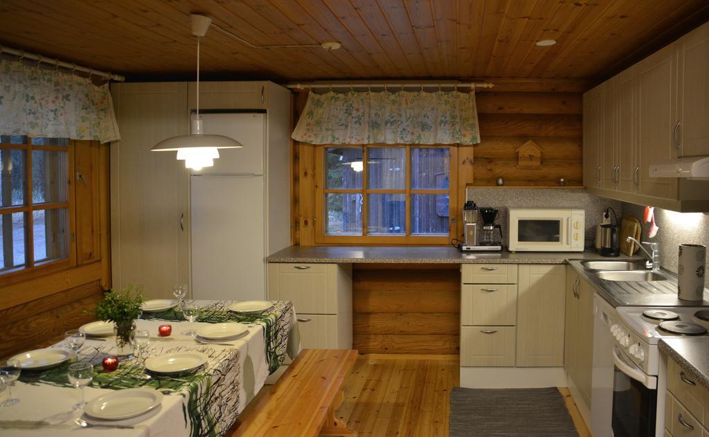 Lomapesä Cottages Pertunmaa Chambre photo