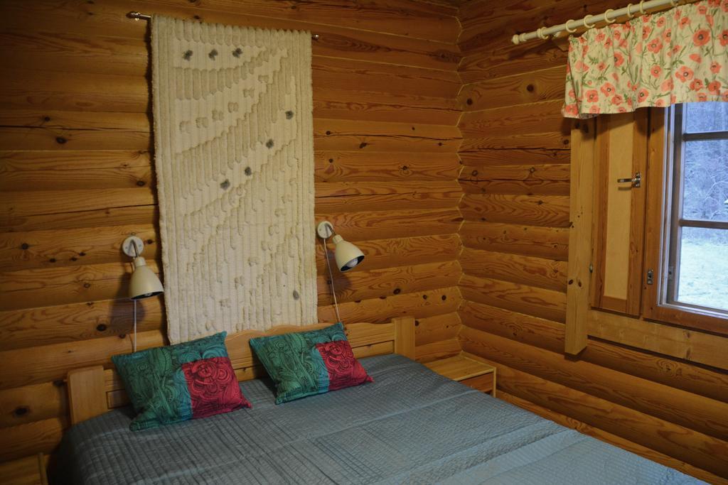 Lomapesä Cottages Pertunmaa Chambre photo
