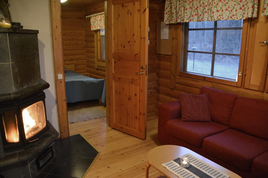 Lomapesä Cottages Pertunmaa Chambre photo