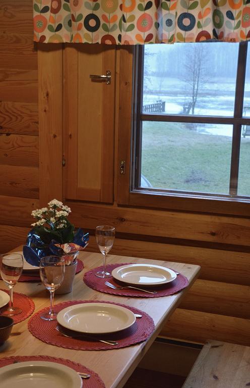 Lomapesä Cottages Pertunmaa Chambre photo